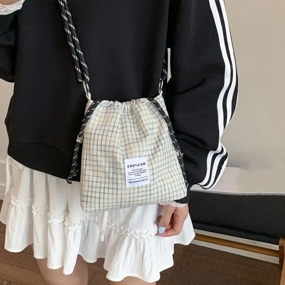Small Korean Drawstring Bucket Bag Light Weight Plaid Nylon Crossbody Bag Casual Leisure Women's Handbags Travel
Small Korean Drawstring Bucket Bag Light Weight Plaid Nylon Crossbody Bag Casual Leisure Women's Handbags Travel