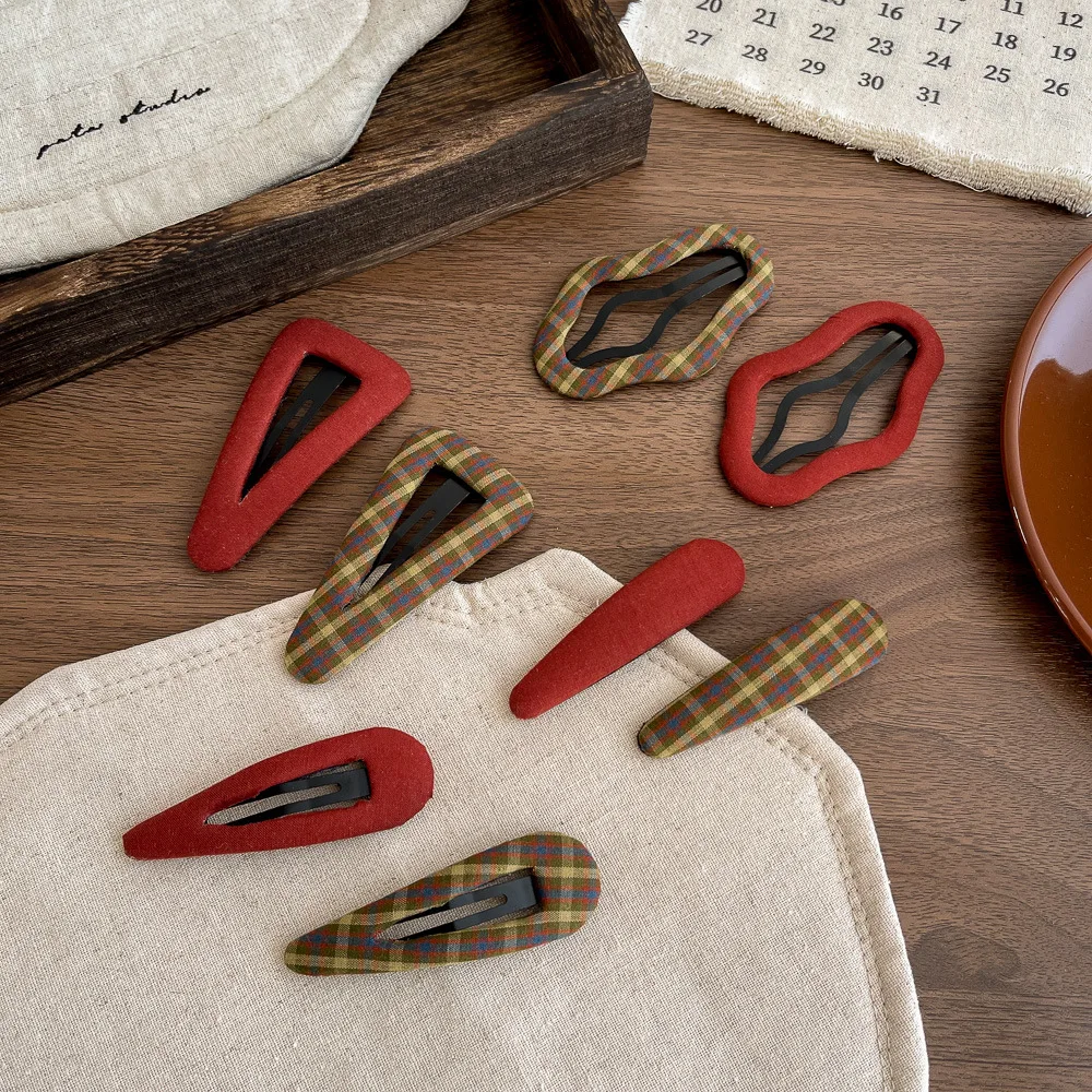 1 шт., заколка для волос для девочек, детская клетчатая заколка BB, заколки с челкой, боковая заколка, заколка для волос, детские аксессуары для волос, заколки для волос
1 шт., заколка для волос для девочек, детская клетчатая заколка BB, заколки с челкой, боковая заколка, заколка для волос, детские аксессуары для волос, заколки для волос