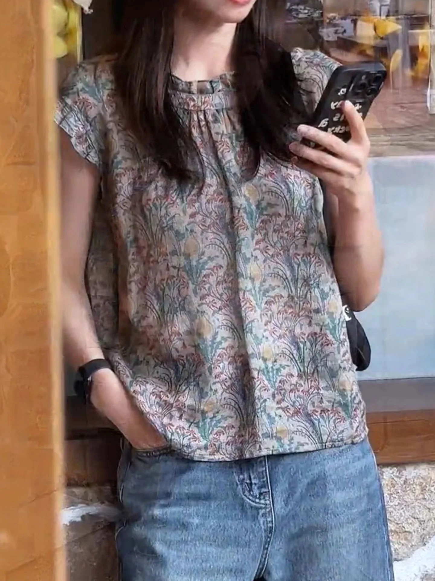 Ele Korean Sle Floral Print irt Thin Chiffon off oulder Summer 2026 Women's Premium Faion Top Design Sensation
Ele Korean Sle Floral Print irt Thin Chiffon off oulder Summer 2026 Women's Premium Faion Top Design Sensation