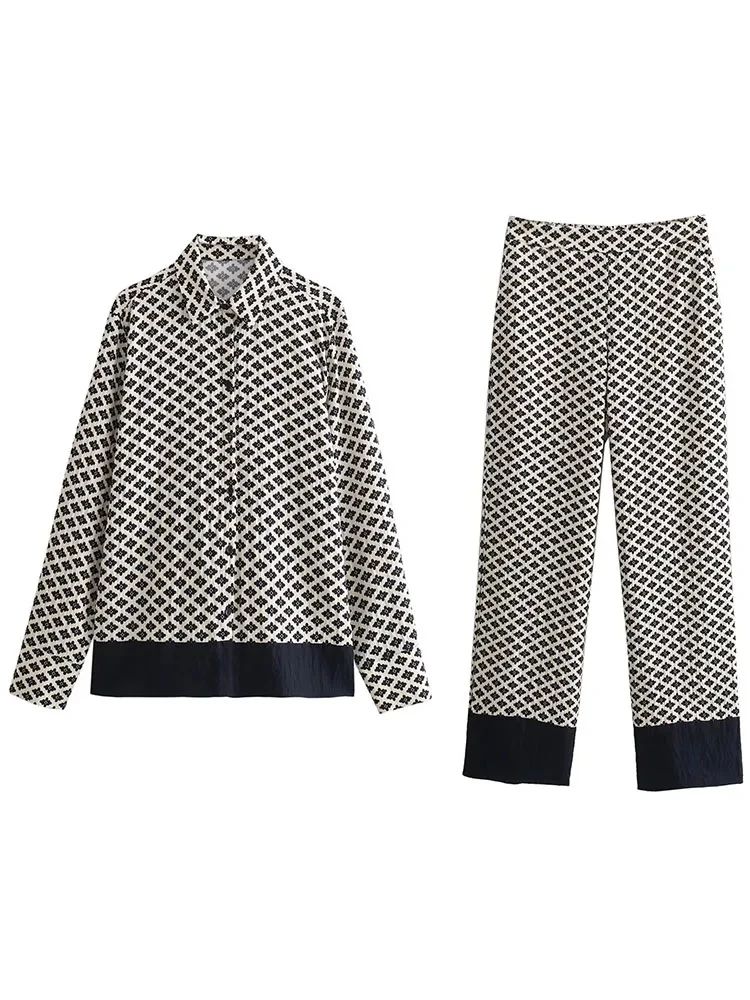 Vintage Print Women Pajamas Set Single Breasted Long Sleeve Shirt Loose Long Pants Loungewear Chic Fashion 2024 Casual Boho Sets
Vintage Print Women Pajamas Set Single Breasted Long Sleeve Shirt Loose Long Pants Loungewear Chic Fashion 2024 Casual Boho Sets