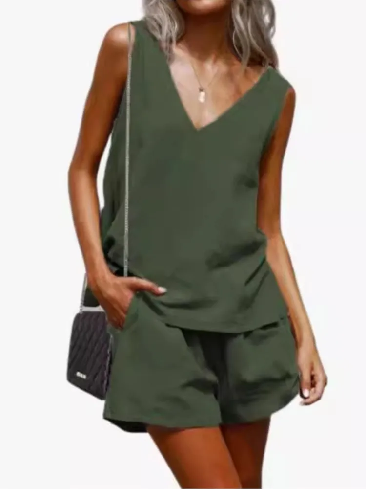 2025 Summer Women's Two-piece Set Casual Suit Solid Color Simple V-neck Vest Elastic Sleeveless Loose Top Shorts 2 Piece Sets
2025 Summer Women's Two-piece Set Casual Suit Solid Color Simple V-neck Vest Elastic Sleeveless Loose Top Shorts 2 Piece Sets
