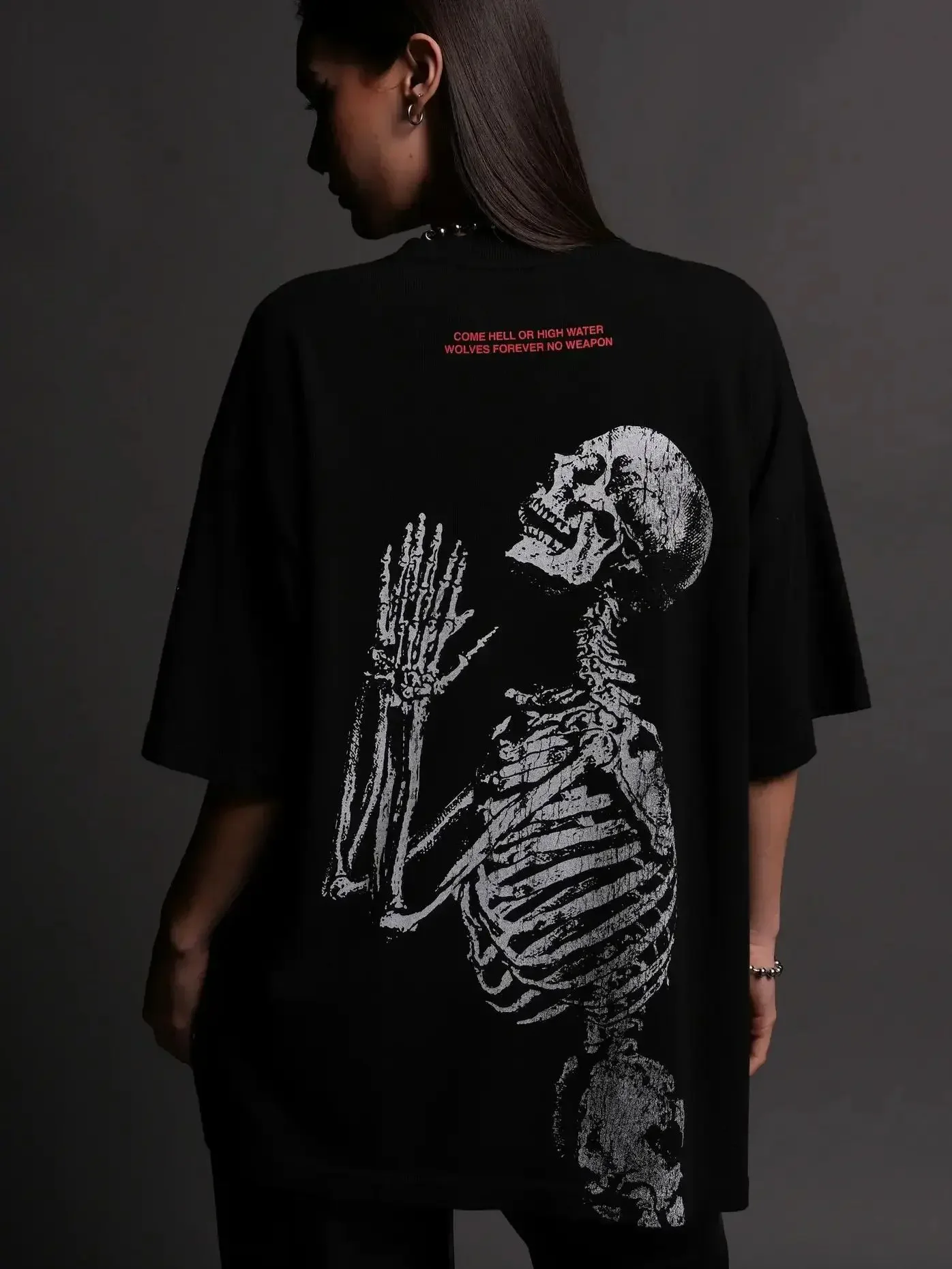 DARCSPORT NO WEAPON SHALL PROSPER PREMIUM OVERSIZED UNISEX TEE 230GSM 100% Cotton T-shirts For Men and Women Streetwear Tops Tee
DARCSPORT NO WEAPON SHALL PROSPER PREMIUM OVERSIZED UNISEX TEE 230GSM 100% Cotton T-shirts For Men and Women Streetwear Tops Tee