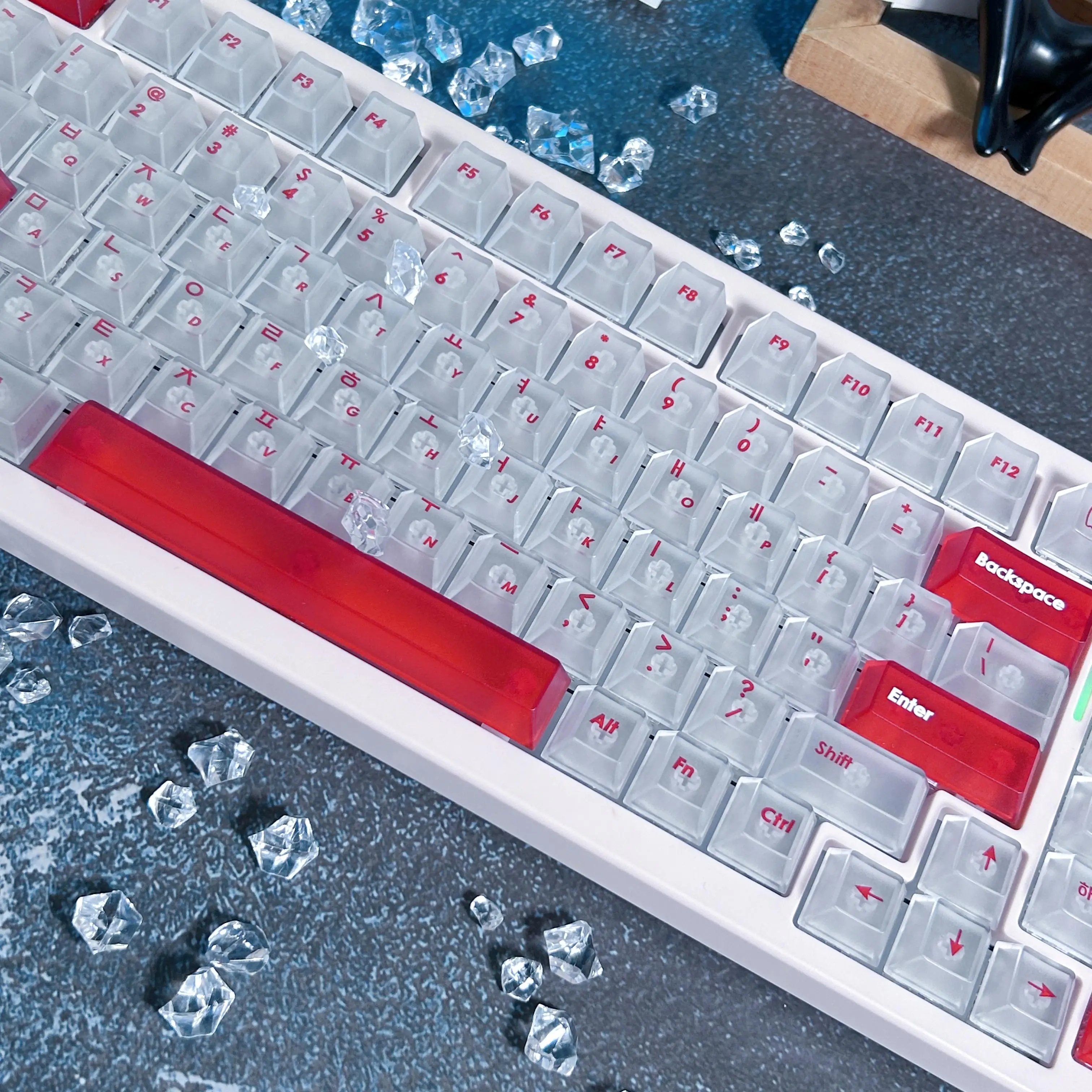 White Translucent Hangul Keycap Cherry Profile Matte Fog Transparent English Korean Mechanical Keyboard Keycaps PC Material
White Translucent Hangul Keycap Cherry Profile Matte Fog Transparent English Korean Mechanical Keyboard Keycaps PC Material