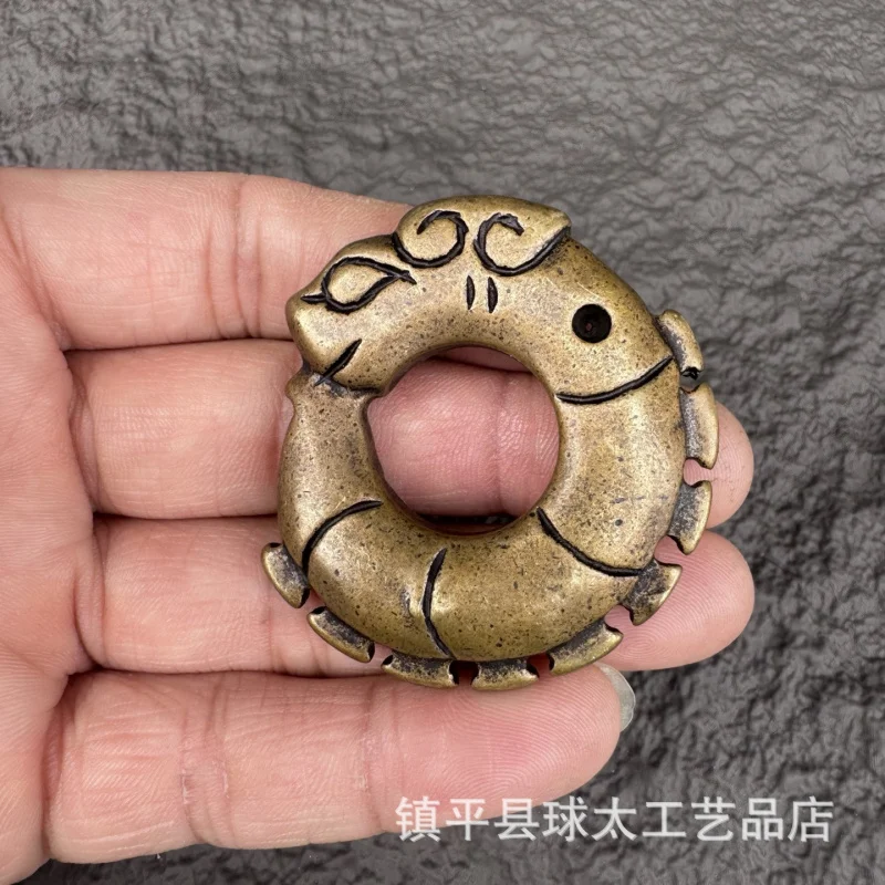 Antique Copperware Collection Brass Dragon-Shaped Copperware Pendant Hanging Ornament
Antique Copperware Collection Brass Dragon-Shaped Copperware Pendant Hanging Ornament
