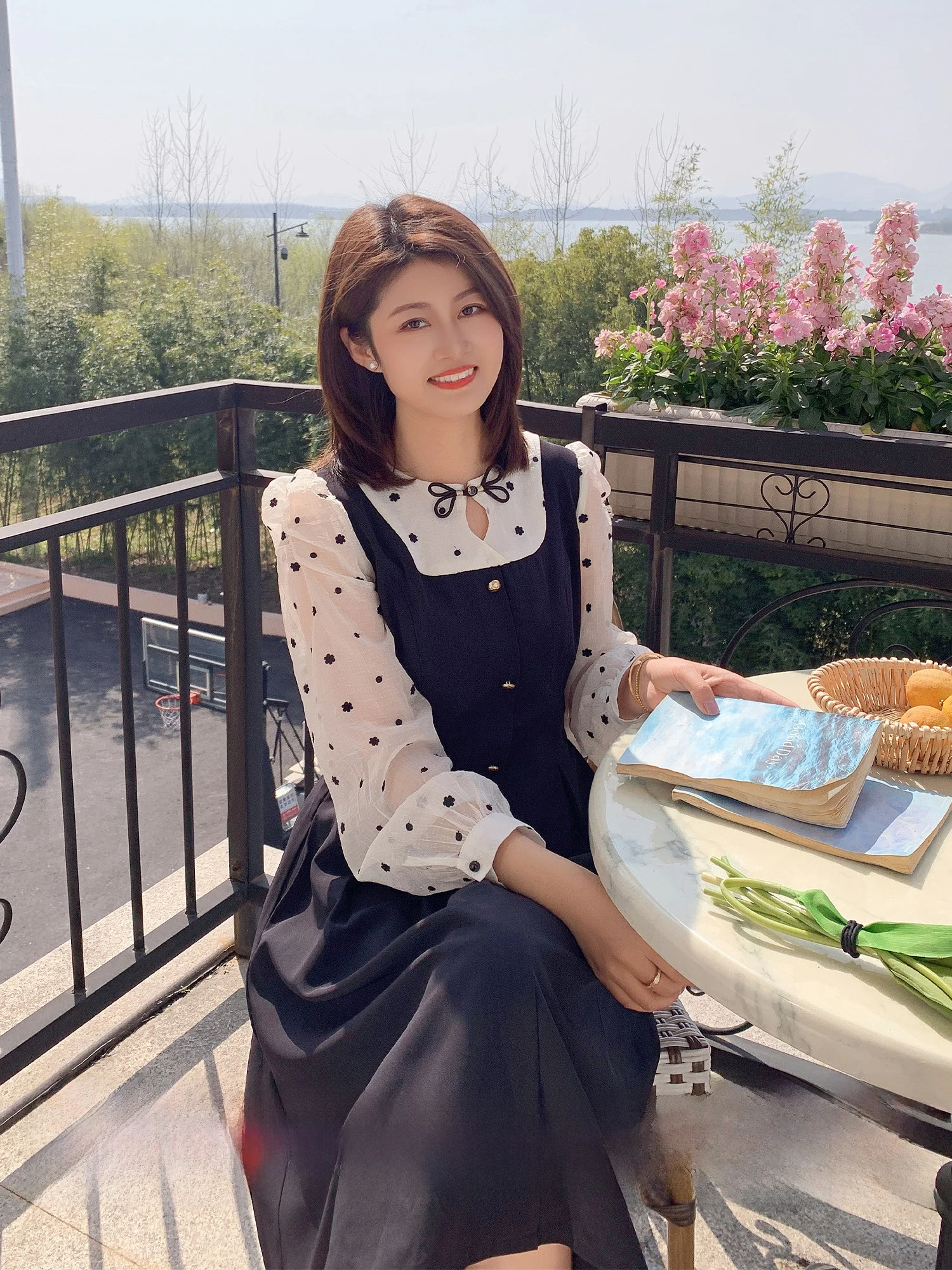 New Chinese Retro Bla Polka Dot Dr Women's Spring Long Sve Faux Two-Piece Gown Ele Sle Polyester Fiber
New Chinese Retro Bla Polka Dot Dr Women's Spring Long Sve Faux Two-Piece Gown Ele Sle Polyester Fiber