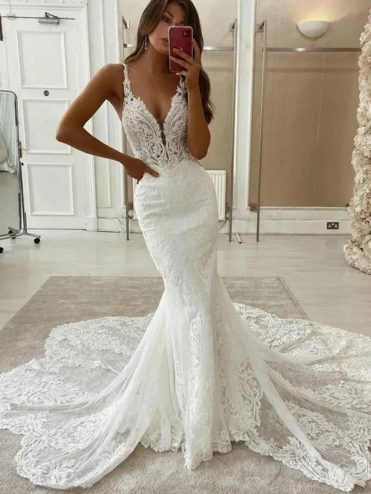 Lace Mermaid Wedding Dresses Sweep Train Spaghetti Straps Custom Made Plunging V Neck Beach Wedding Gown Vestidos
Lace Mermaid Wedding Dresses Sweep Train Spaghetti Straps Custom Made Plunging V Neck Beach Wedding Gown Vestidos