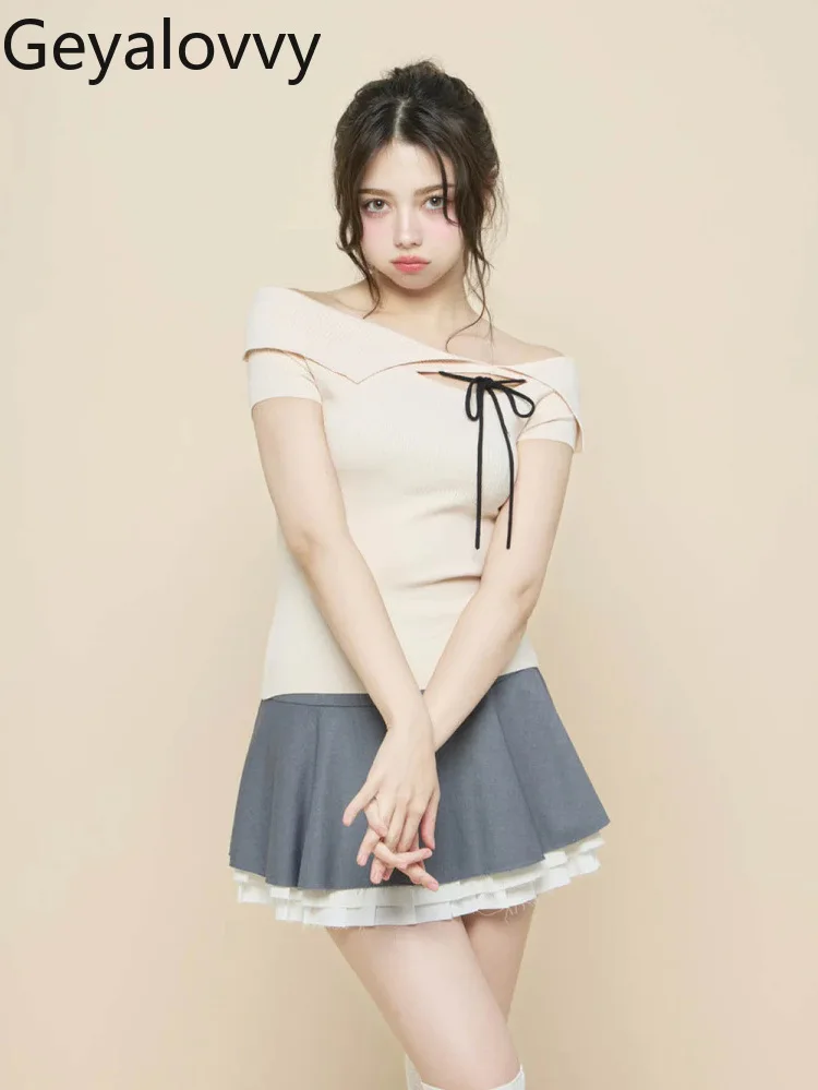 Women's Skirts Summer Elegant Japanese College Style Layered Ruffle Pleated Solid Color High Waist Slimming High Waist Skirt
Women's Skirts Summer Elegant Japanese College Style Layered Ruffle Pleated Solid Color High Waist Slimming High Waist Skirt