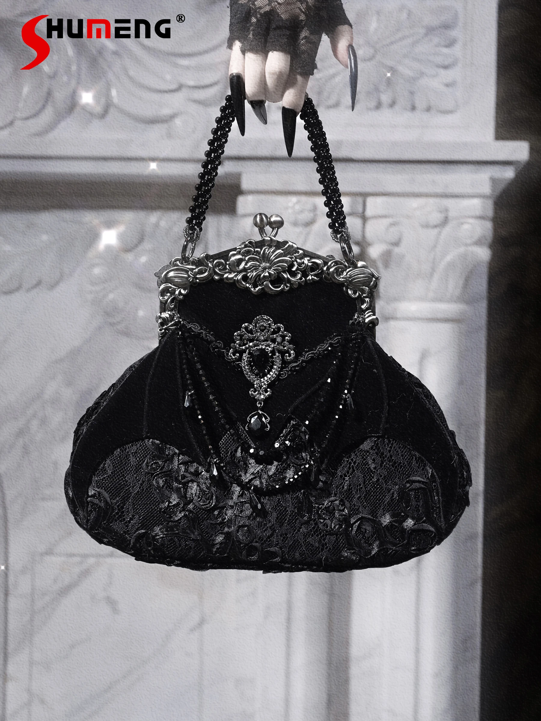 Halloween Carnival Cos Woman's Handbag Original Design Dark Gothic Chain Heavy Industry Velvet Handbag Female Crossbody Bag
Halloween Carnival Cos Woman's Handbag Original Design Dark Gothic Chain Heavy Industry Velvet Handbag Female Crossbody Bag