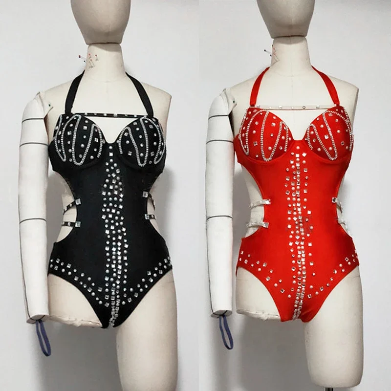 2025 Sexy Backless Rhinestone Bodysuit Nightclub Pole Dancing Costume For Women Rave Outfit Jazz Gogo Show Stage Dancewear yj440
2025 Sexy Backless Rhinestone Bodysuit Nightclub Pole Dancing Costume For Women Rave Outfit Jazz Gogo Show Stage Dancewear yj440