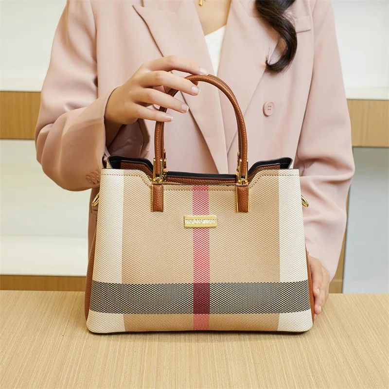 Просторная холщовая сумка-ведро 2025 года, женская универсальная сумка через плечо с верхней ручкой, сумка через плечо «день-ночь», повседневная сумка-слинг
Просторная холщовая сумка-ведро 2025 года, женская универсальная сумка через плечо с верхней ручкой, сумка через плечо «день-ночь», повседневная сумка-слинг