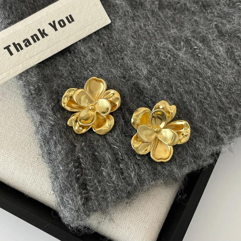 French Style Gold Color Flower Earrings for Women Vintage Statement Earring Double Layer Blossom Metal Piercing Stud Earrings
French Style Gold Color Flower Earrings for Women Vintage Statement Earring Double Layer Blossom Metal Piercing Stud Earrings