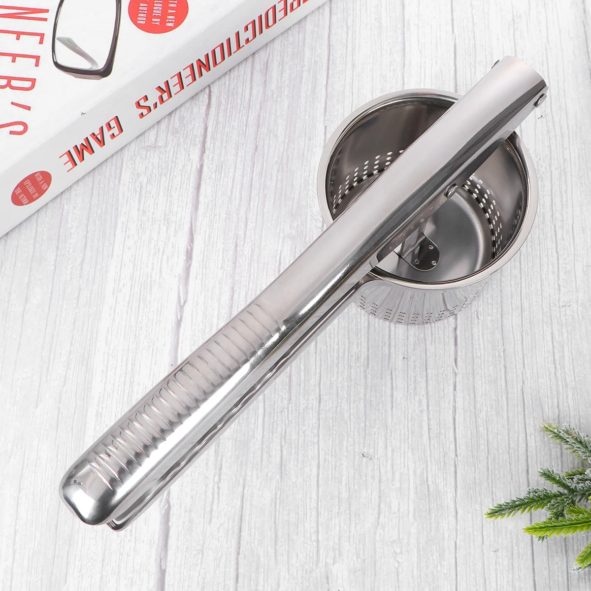 Stainless Steel Potato Ricer Manual Non Slip Easy Grip Handle Comfortable Leverage Masher Lemon Squeezer Orange Juicer
Stainless Steel Potato Ricer Manual Non Slip Easy Grip Handle Comfortable Leverage Masher Lemon Squeezer Orange Juicer
