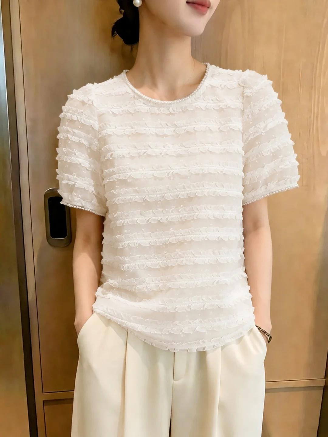 Chic Summer Loose Casual Short Sleeve T-Shirt Women's Versatile Basic Style Slimming Top Comfortable Breathable Silk Material
Chic Summer Loose Casual Short Sleeve T-Shirt Women's Versatile Basic Style Slimming Top Comfortable Breathable Silk Material