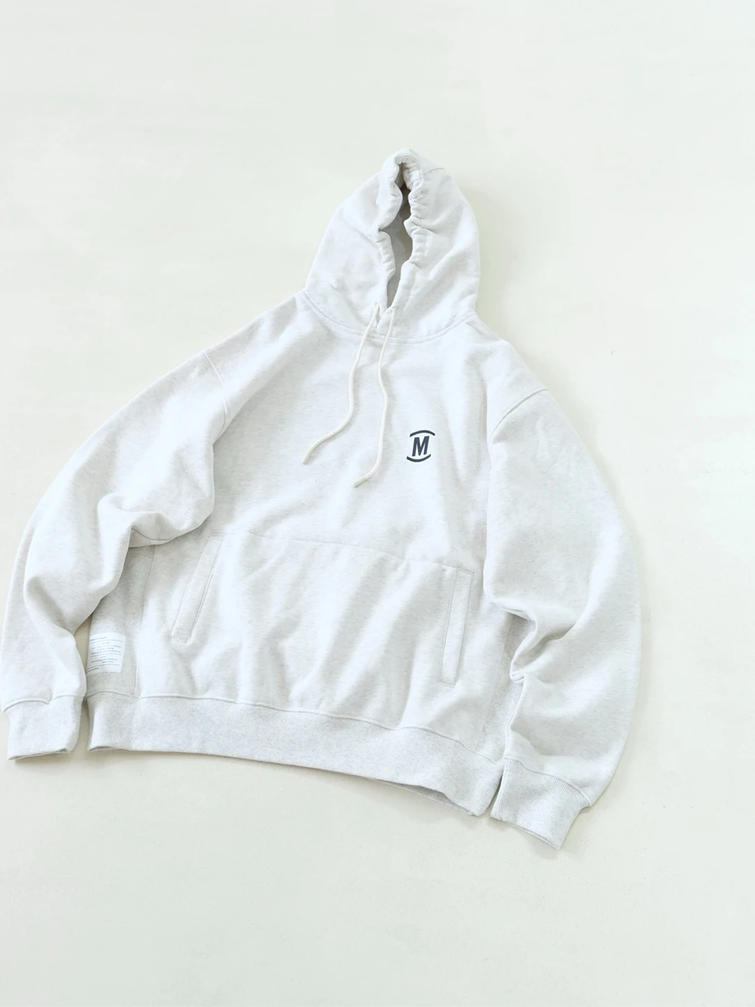 Unisex Loose Fit Hoodie Sweatshirt Casual Versatile Kangaroo Pocket Long Sleeve Printed Cotton Polyester Autumn Winter Street...
Unisex Loose Fit Hoodie Sweatshirt Casual Versatile Kangaroo Pocket Long Sleeve Printed Cotton Polyester Autumn Winter Street...