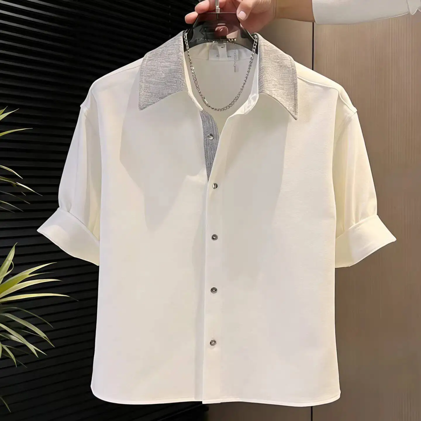 Loose Fit Ice Silk Half Sleeve Shirt Men's Summer Fashion Brand Splice Collar Short Sleeve Men's Korean Style Loose Drapey Ic...
Loose Fit Ice Silk Half Sleeve Shirt Men's Summer Fashion Brand Splice Collar Short Sleeve Men's Korean Style Loose Drapey Ic...