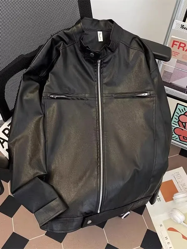 Американская винтажная кожаная куртка на молнии в уличном стиле, новинка 2025 года, свободная мотоциклетная куртка для пар, повседневная, с длинными рукавами, защита от морщин
Американская винтажная кожаная куртка на молнии в уличном стиле, новинка 2025 года, свободная мотоциклетная куртка для пар, повседневная, с длинными рукавами, защита от морщин