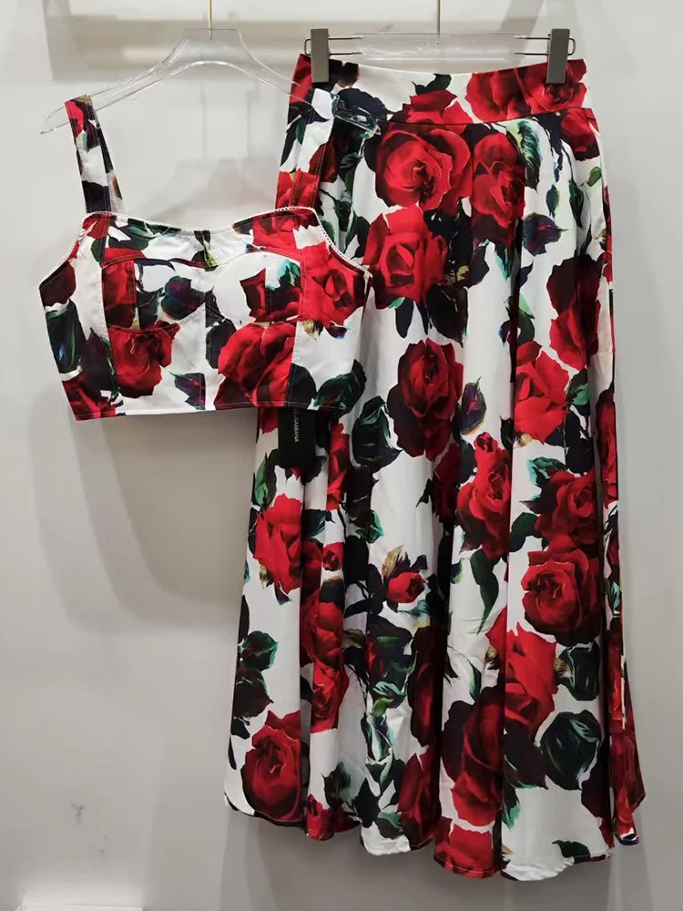 Temperament sexy print short suspender top+high waist big swing A-shaped skirt summer new fashion two-piece women's suit
Temperament sexy print short suspender top+high waist big swing A-shaped skirt summer new fashion two-piece women's suit