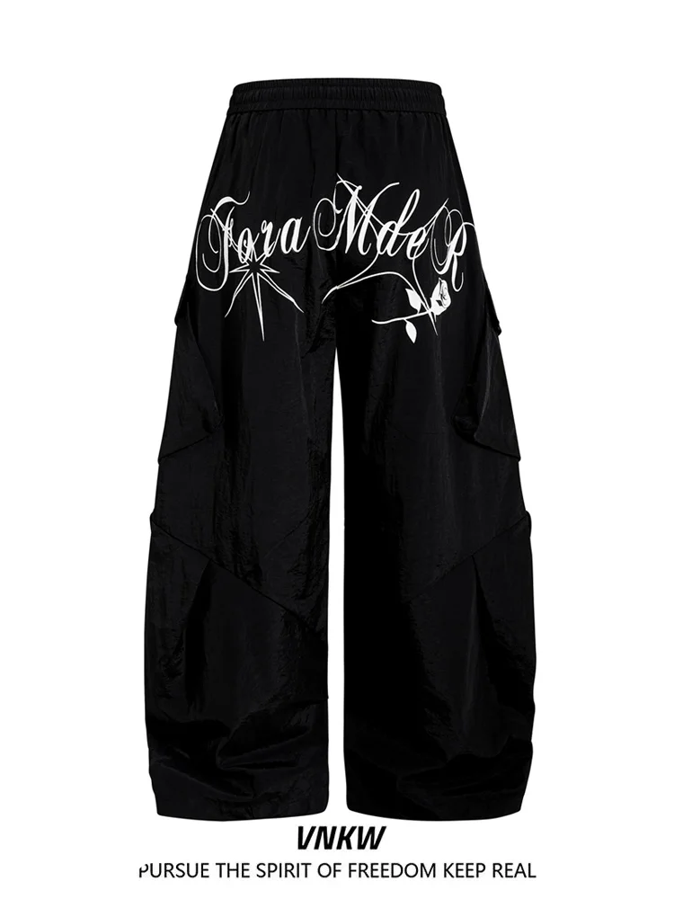 Retro American Printed Work Pants Loose Straight Leg Casual Trousers for Men And Women in Bla Faionable And Trendy
Retro American Printed Work Pants Loose Straight Leg Casual Trousers for Men And Women in Bla Faionable And Trendy