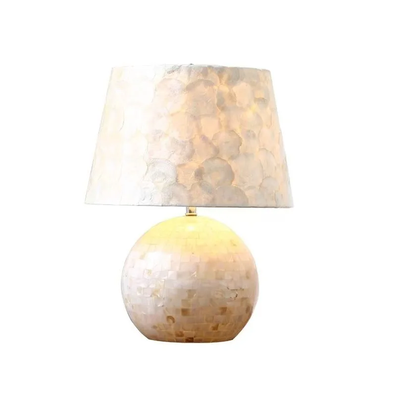 Light luxury simple living room bedside modern bedroom homestay study shell desk lamp
Light luxury simple living room bedside modern bedroom homestay study shell desk lamp