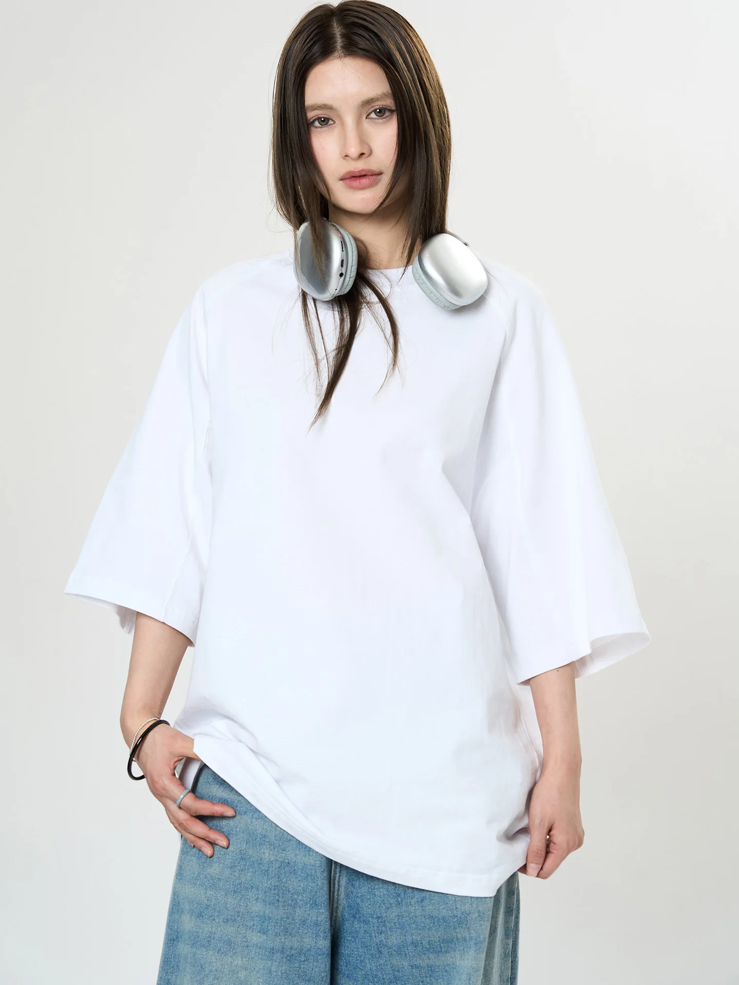 Spring and summer women's casual solid color round neck short sleeved loose T-shirt
Spring and summer women's casual solid color round neck short sleeved loose T-shirt