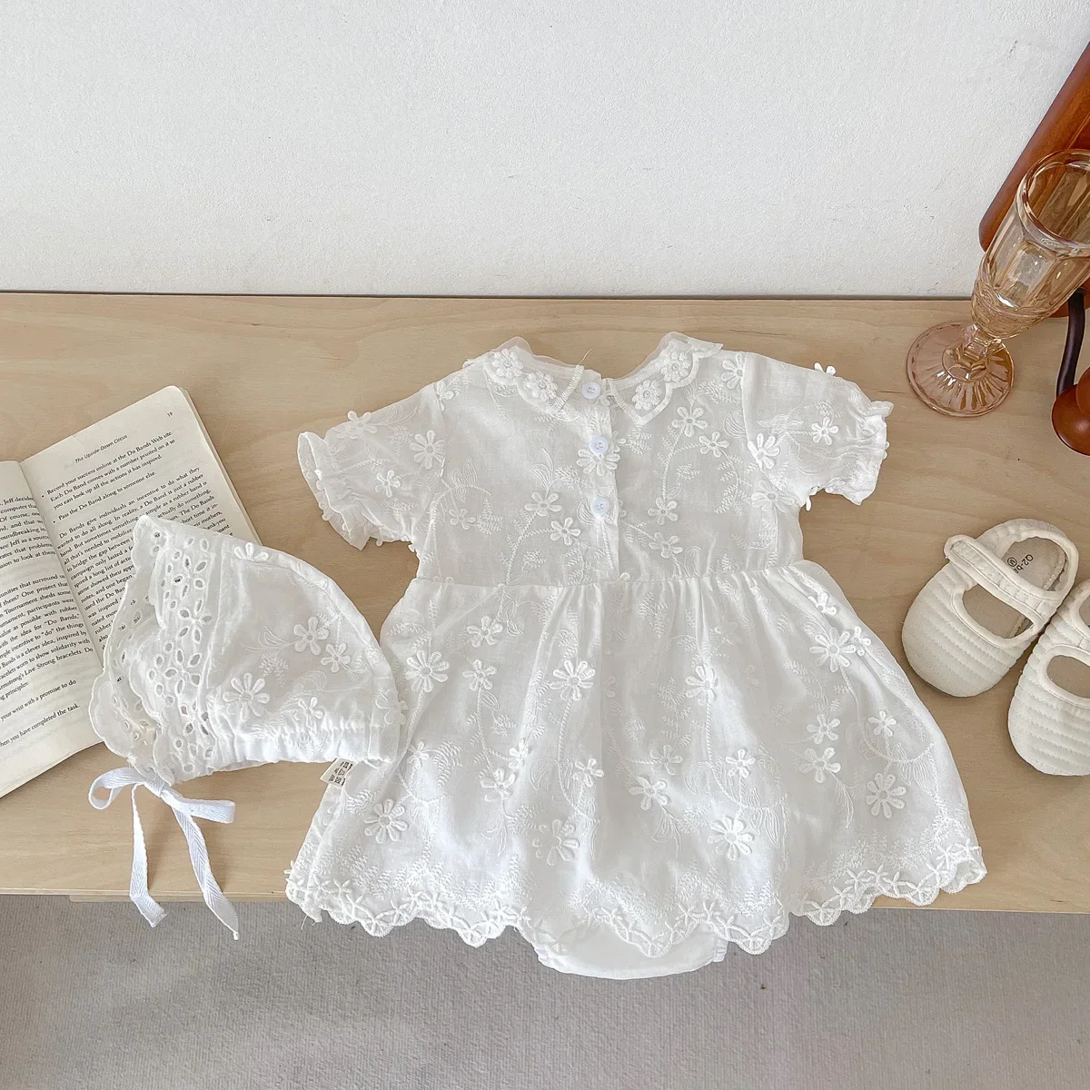 Summer Princess: Newborn Baby Girl Embroidered Flower Lace Bodysuits Infant Kids One-pieces Gift Hat Toddler Clothes Set 2pcs
Summer Princess: Newborn Baby Girl Embroidered Flower Lace Bodysuits Infant Kids One-pieces Gift Hat Toddler Clothes Set 2pcs