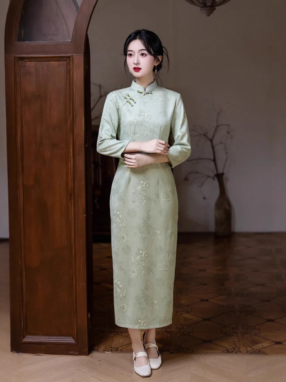 Chinese Style Suede Long Dress Large Size Ethnicity Fashion Low Slit Daily Wear Polyester Fiber Long Sleeve Full Length Skirt
Chinese Style Suede Long Dress Large Size Ethnicity Fashion Low Slit Daily Wear Polyester Fiber Long Sleeve Full Length Skirt