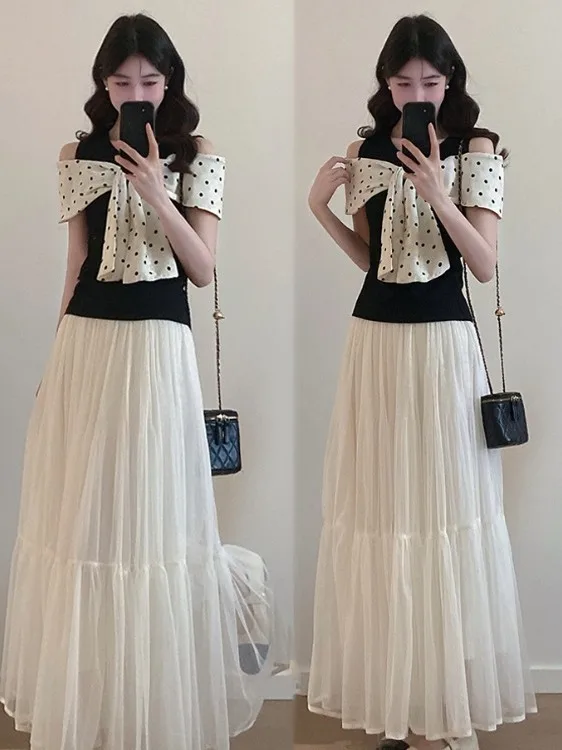 Summer Knot Splice Loose Mesh Skirt Two-Piece Set Women's Fashionable Casual Style Short Sleeve round Neck Top
Summer Knot Splice Loose Mesh Skirt Two-Piece Set Women's Fashionable Casual Style Short Sleeve round Neck Top