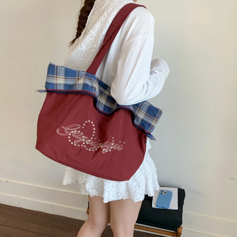 Reversible Cotton Fabric Shoulder Tote Bags For Women Double Sides Plaided Letter Embroidered Casual Large Capacity Shopper Tote
Reversible Cotton Fabric Shoulder Tote Bags For Women Double Sides Plaided Letter Embroidered Casual Large Capacity Shopper Tote