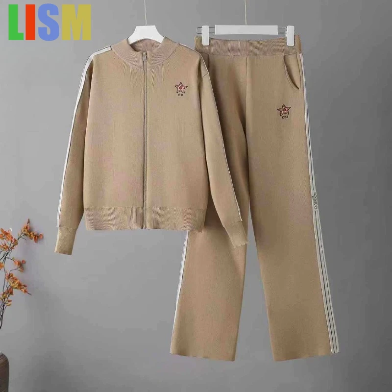 LISM 2025 Women's tracksuit Knitted Embroidered Color Contrasting Long Sleeve Jacket Casual Knitted Wide Leg Pants Two Piece Set
LISM 2025 Women's tracksuit Knitted Embroidered Color Contrasting Long Sleeve Jacket Casual Knitted Wide Leg Pants Two Piece Set