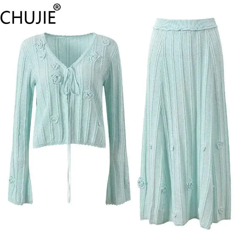 CHUJIE Women's Dress Set 2025 Spring/Summer New Fashion Simple Handmade Hook Weaving Flower Knitted Cardigan Top+Skirt Set
CHUJIE Women's Dress Set 2025 Spring/Summer New Fashion Simple Handmade Hook Weaving Flower Knitted Cardigan Top+Skirt Set