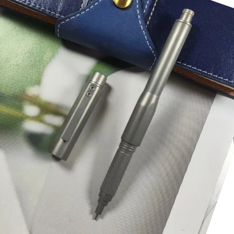 Автоматический карандаш из титанового сплава BALAOYE Pg5, внутренний стержень 0,5 мм, полностью металлический, механический, ручной работы, PK UNI Pencil, элитные канцелярские товары
Автоматический карандаш из титанового сплава BALAOYE Pg5, внутренний стержень 0,5 мм, полностью металлический, механический, ручной работы, PK UNI Pencil, элитные канцелярские товары