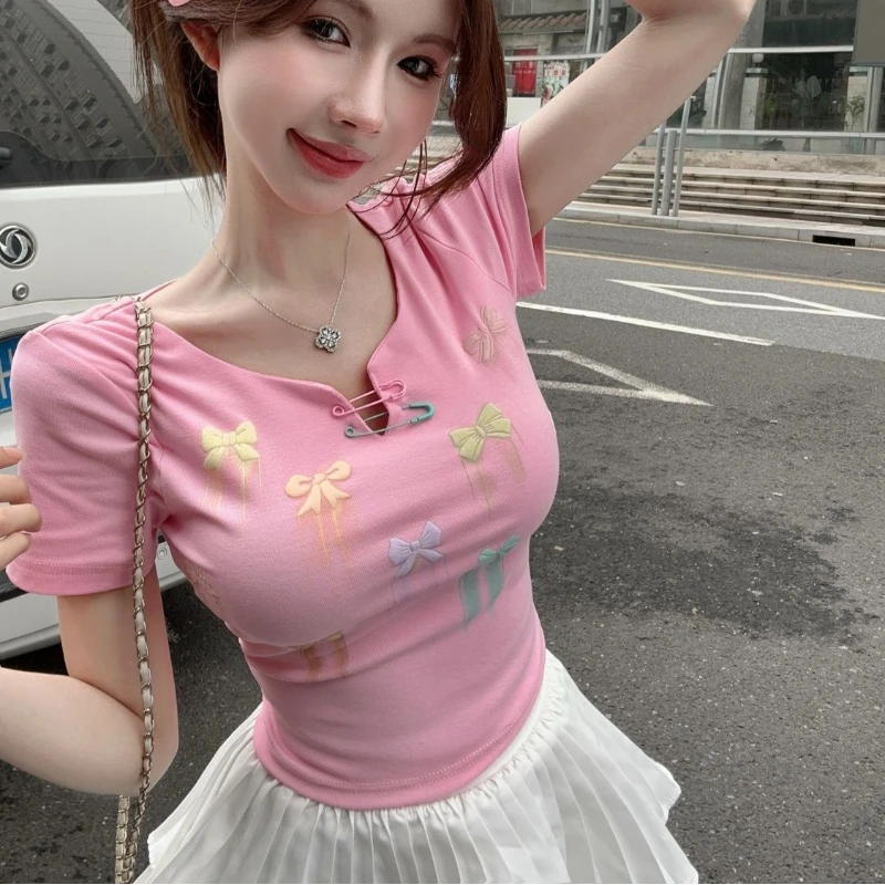 Colorful Bow Print Decorative Buckle FittedTop for Women Front Short Sleeve Summer Slim Short Sweaty Cropped T-shirt JJ174
Colorful Bow Print Decorative Buckle FittedTop for Women Front Short Sleeve Summer Slim Short Sweaty Cropped T-shirt JJ174