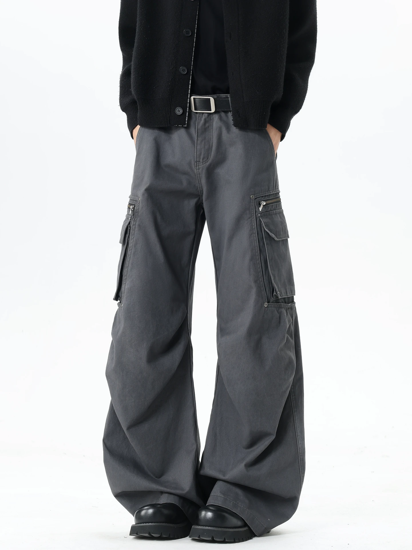 American Retro Waed Casual Pants Men's Loose Wide Leg Versatile Workwear Long Trousers Straight Leg Pants Youth Winter Wear
American Retro Waed Casual Pants Men's Loose Wide Leg Versatile Workwear Long Trousers Straight Leg Pants Youth Winter Wear