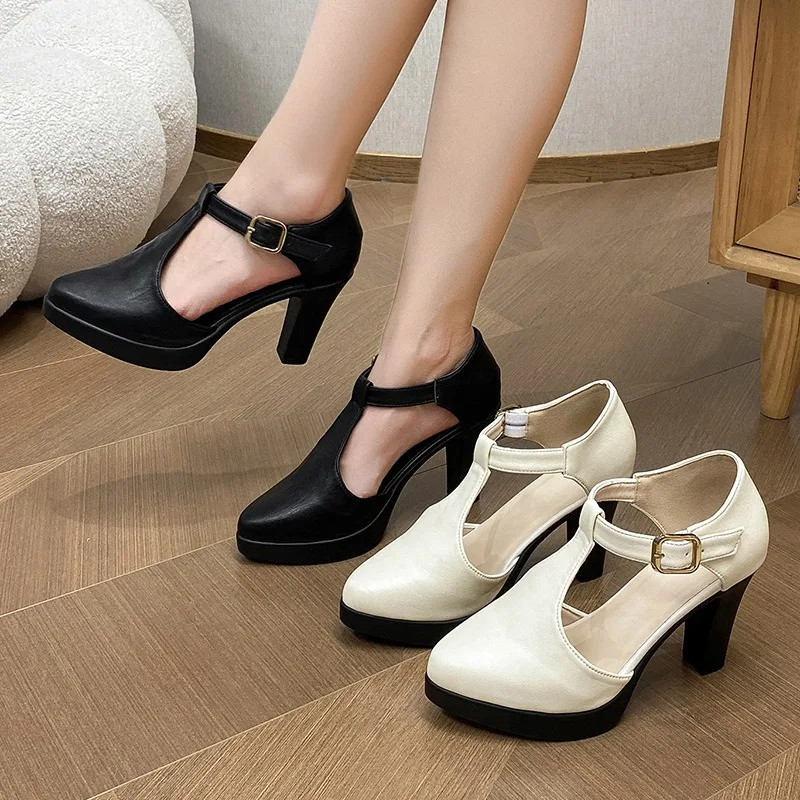 Plus-size Retro Style Pointed-toe High Heels 2026 Autumn New Style,Thick-heeled Cutout Professional Single Shoes for Women,35-41
Plus-size Retro Style Pointed-toe High Heels 2026 Autumn New Style,Thick-heeled Cutout Professional Single Shoes for Women,35-41