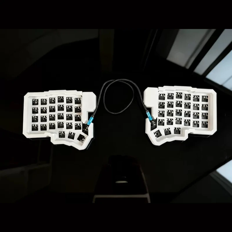 Silakka54 Split Keyboard Kit Customized Single-mode Wired Hot Swap 3D Shell QMK-vial Ergonomic E-sports Gaming Office Keyboard
Silakka54 Split Keyboard Kit Customized Single-mode Wired Hot Swap 3D Shell QMK-vial Ergonomic E-sports Gaming Office Keyboard