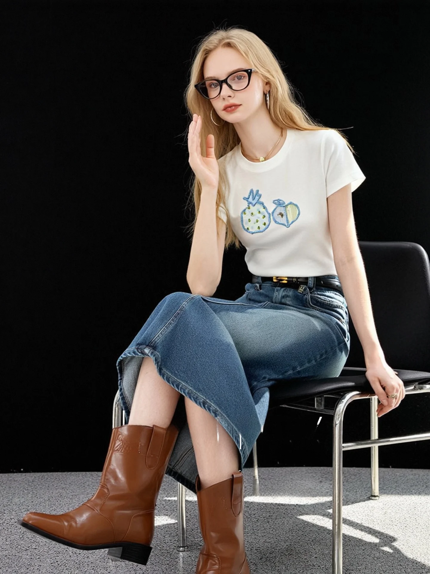 HUAAPPUW Women's Slim Fit round Neck Short Sleeve T-Shirt Fruit Patch Casual Style Breathable Cotton Blend Summer New Arrival
HUAAPPUW Women's Slim Fit round Neck Short Sleeve T-Shirt Fruit Patch Casual Style Breathable Cotton Blend Summer New Arrival