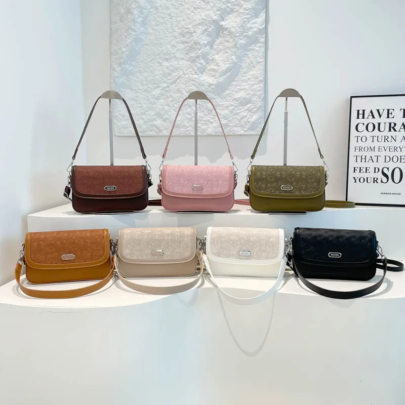 Retro Light Luxury Portable Small Square Bag Women's Bag, Exquisite Versatile Commuter Messenger Bag Handbag
Retro Light Luxury Portable Small Square Bag Women's Bag, Exquisite Versatile Commuter Messenger Bag Handbag