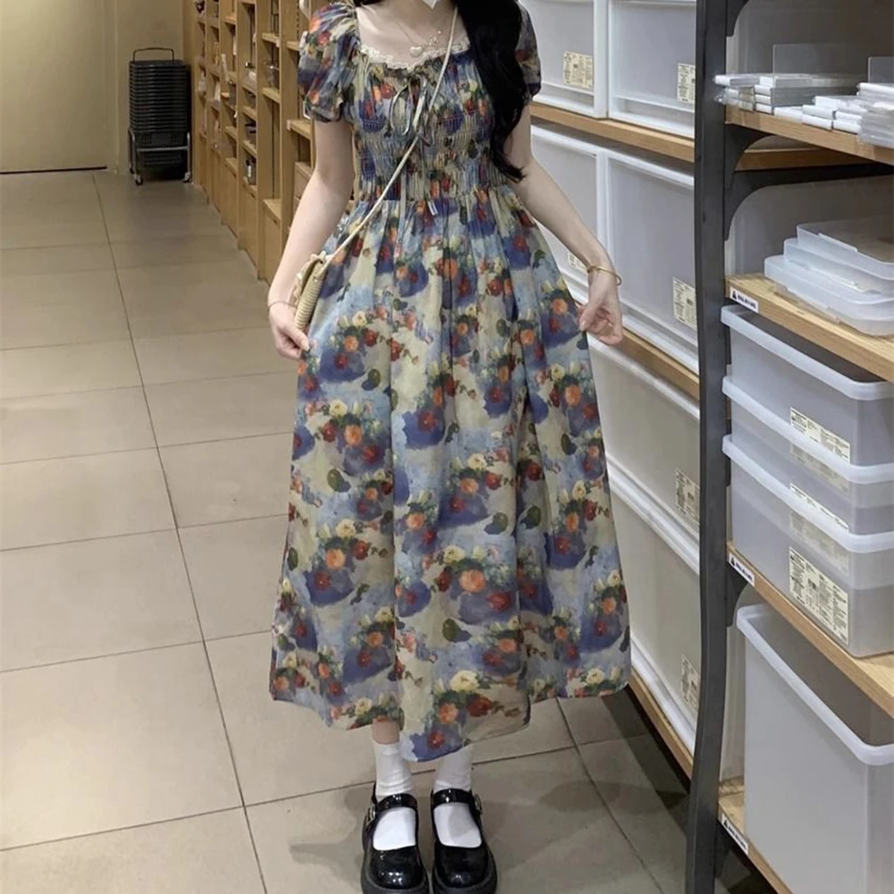 French pastoral oil painting girl floral long dress women's summer temperament short-sleeved skirt high-end first love dress
French pastoral oil painting girl floral long dress women's summer temperament short-sleeved skirt high-end first love dress