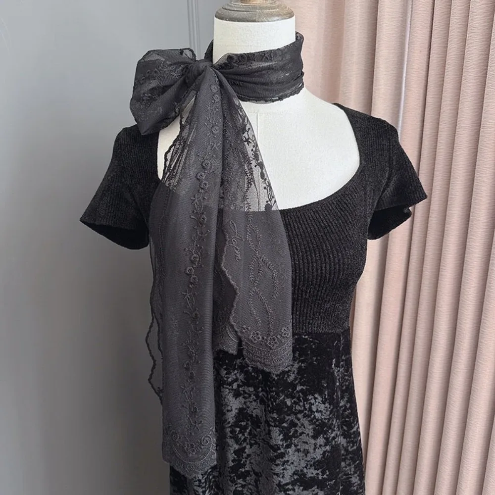 Literary Long Women's Lace Scarf Solid Color Embroidered Flower Korean Version Scarf Female Headscarf Casual Wear
Literary Long Women's Lace Scarf Solid Color Embroidered Flower Korean Version Scarf Female Headscarf Casual Wear