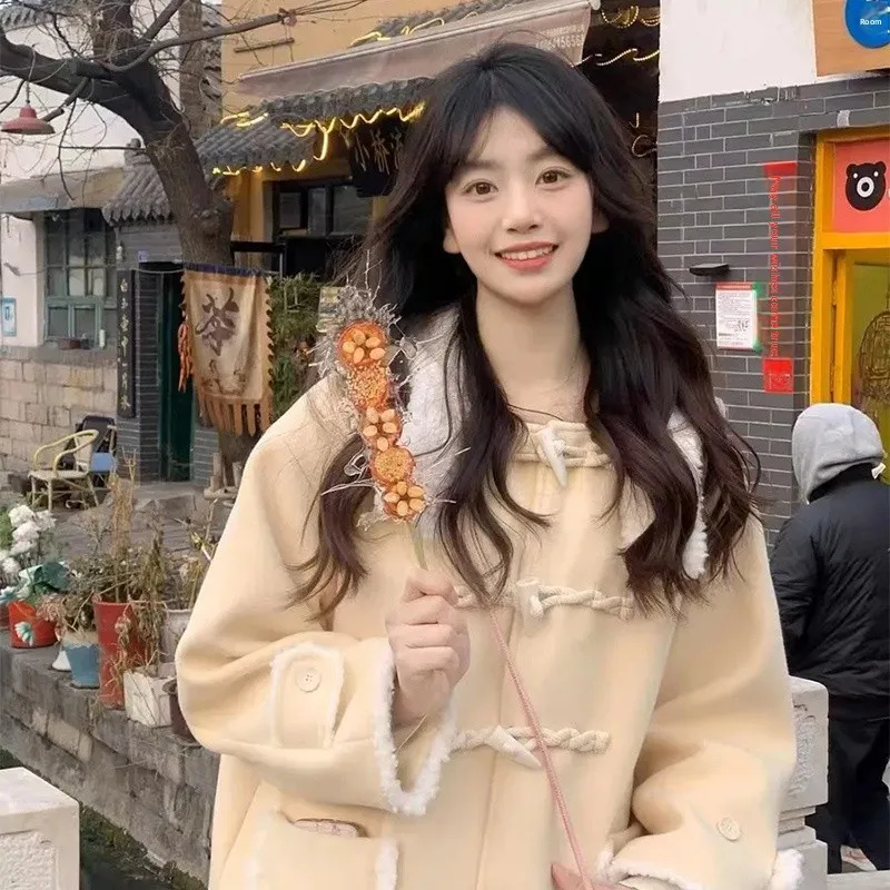 Yellow Lamb Fur Collar Thickened Woolen Coat Middle-Length Autumn Winter Japanese Style Student High-End Feeling Coat
Yellow Lamb Fur Collar Thickened Woolen Coat Middle-Length Autumn Winter Japanese Style Student High-End Feeling Coat