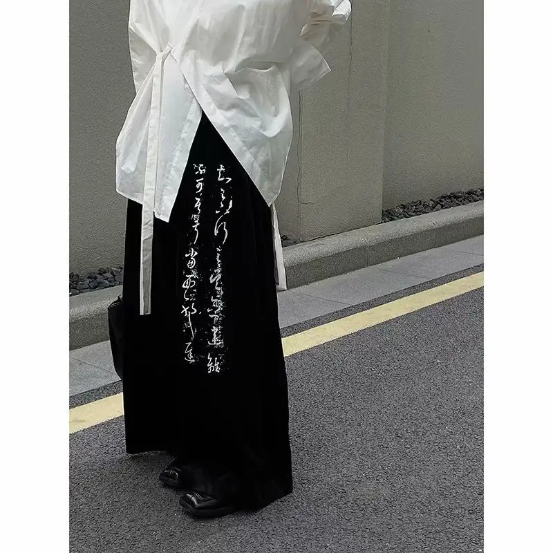 Gothic Dark Style Calligraphy Printed Skirt Wide Leg Culottes for Men Women Loose Yamamoto Nine Point Pants Uniforme Kungfu
Gothic Dark Style Calligraphy Printed Skirt Wide Leg Culottes for Men Women Loose Yamamoto Nine Point Pants Uniforme Kungfu
