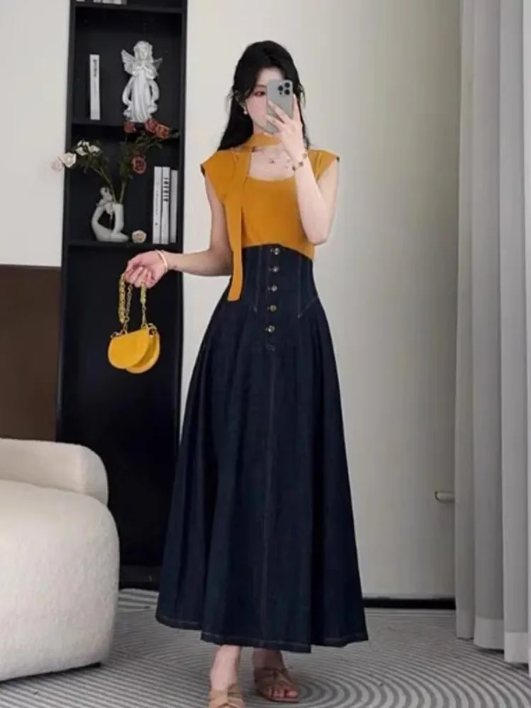 Dopamine Yellow Short Sleeve T-Shirt Top Women's Summer New Design Fashionable Denim Skirt Set High Waist Long Skirt
Dopamine Yellow Short Sleeve T-Shirt Top Women's Summer New Design Fashionable Denim Skirt Set High Waist Long Skirt