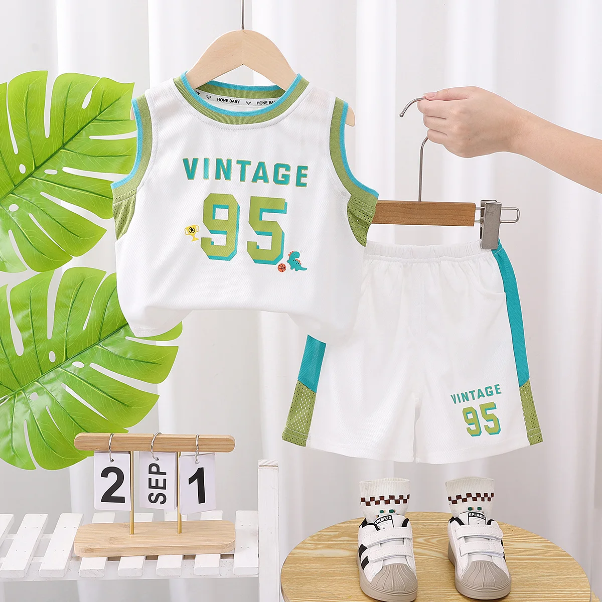 Baby Boy Summer Clothes 2025 Korean Boys Digital Printed Round Neck Sleeveless Tank Tops and Shorts Two Piece Set Kids Outfits
Baby Boy Summer Clothes 2025 Korean Boys Digital Printed Round Neck Sleeveless Tank Tops and Shorts Two Piece Set Kids Outfits