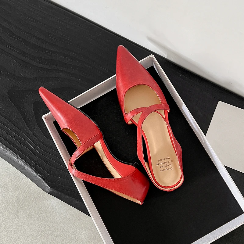 Fashion Women Elegant Mules Shoes Pointed Toe Heels Genuine Leather Summer Sexy Slippers Office Women Sandals Party Dress
Fashion Women Elegant Mules Shoes Pointed Toe Heels Genuine Leather Summer Sexy Slippers Office Women Sandals Party Dress