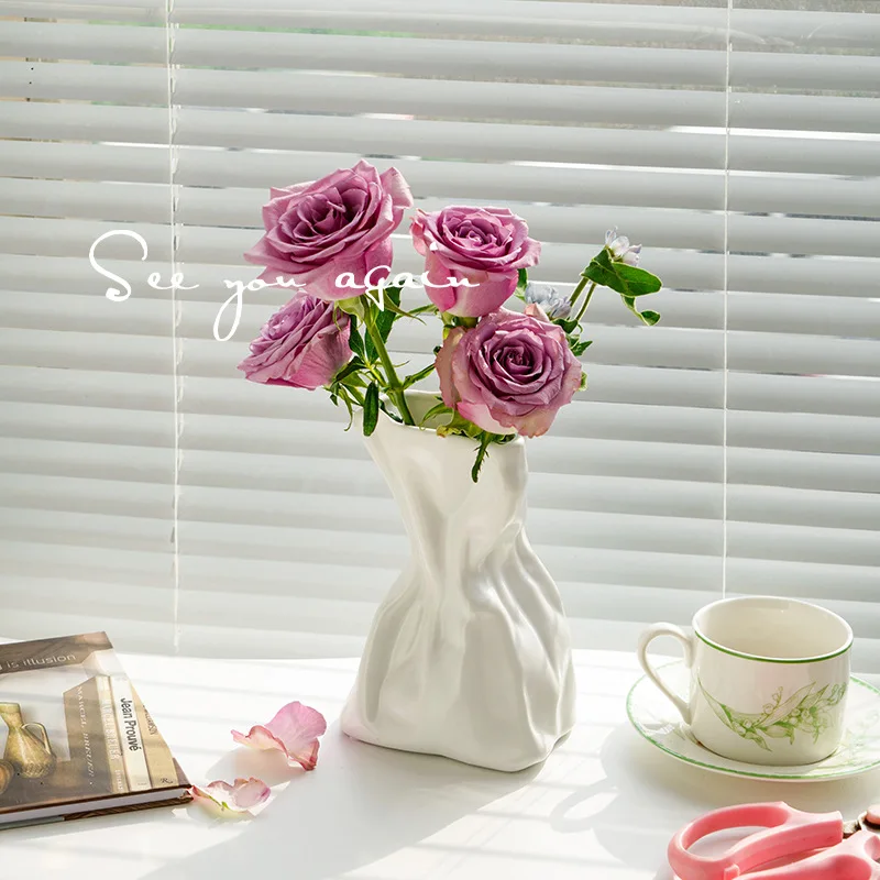 Creative Desktop Irregular Flower Arrangement Vase Silicone Mold Water Nourishment Decorative Ornaments Cement Concrete Molds
Creative Desktop Irregular Flower Arrangement Vase Silicone Mold Water Nourishment Decorative Ornaments Cement Concrete Molds