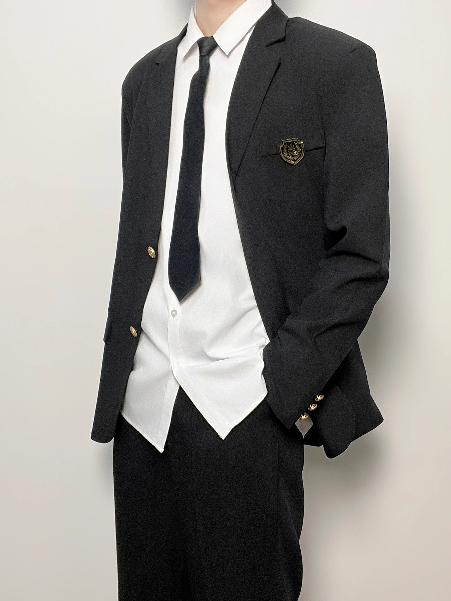 Casual Two-Button Black Suit Jacket Uniform Style Polyester Blend Spring Autumn Wear for Children Standard Fit Long Sleeve
Casual Two-Button Black Suit Jacket Uniform Style Polyester Blend Spring Autumn Wear for Children Standard Fit Long Sleeve