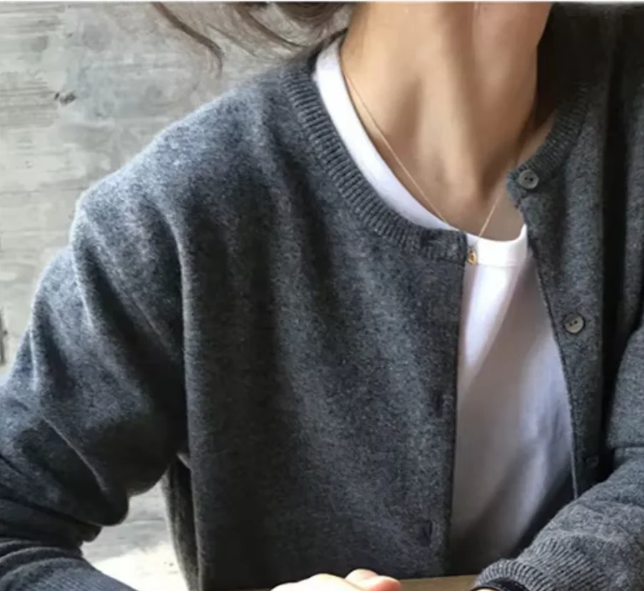 2026 Women Cardigans Sweater Casual Warm Spring Summer O-neck Long Sleeve Single Breasted Slim Fashion Korean Knitwears Tops
2026 Women Cardigans Sweater Casual Warm Spring Summer O-neck Long Sleeve Single Breasted Slim Fashion Korean Knitwears Tops