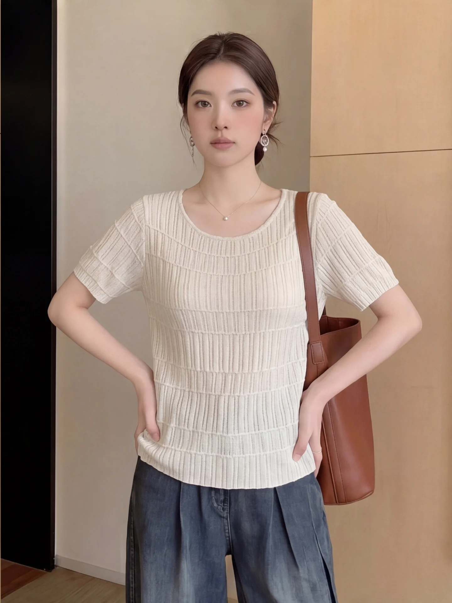 Korean Style Textured Stripe Short Sleeve Knitted Sweater Women's Summer Slim Fit Thin Design Unique Top Breathable Skin-Frie...
Korean Style Textured Stripe Short Sleeve Knitted Sweater Women's Summer Slim Fit Thin Design Unique Top Breathable Skin-Frie...