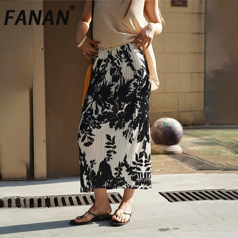 FANAN Fashion Print Contrast Color Skirts Women's Elastic High Waist A-line Mid-length Office Lady Skirt 2025 Summer New Female
FANAN Fashion Print Contrast Color Skirts Women's Elastic High Waist A-line Mid-length Office Lady Skirt 2025 Summer New Female