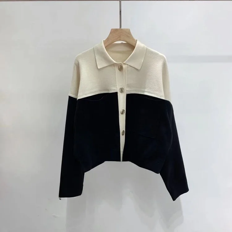 Женская осенняя вязаная куртка MaSandeS Faion с контрастными цветами, двойными S-образными пуговицами, высокой талией и длинным рукавом
Женская осенняя вязаная куртка MaSandeS Faion с контрастными цветами, двойными S-образными пуговицами, высокой талией и длинным рукавом